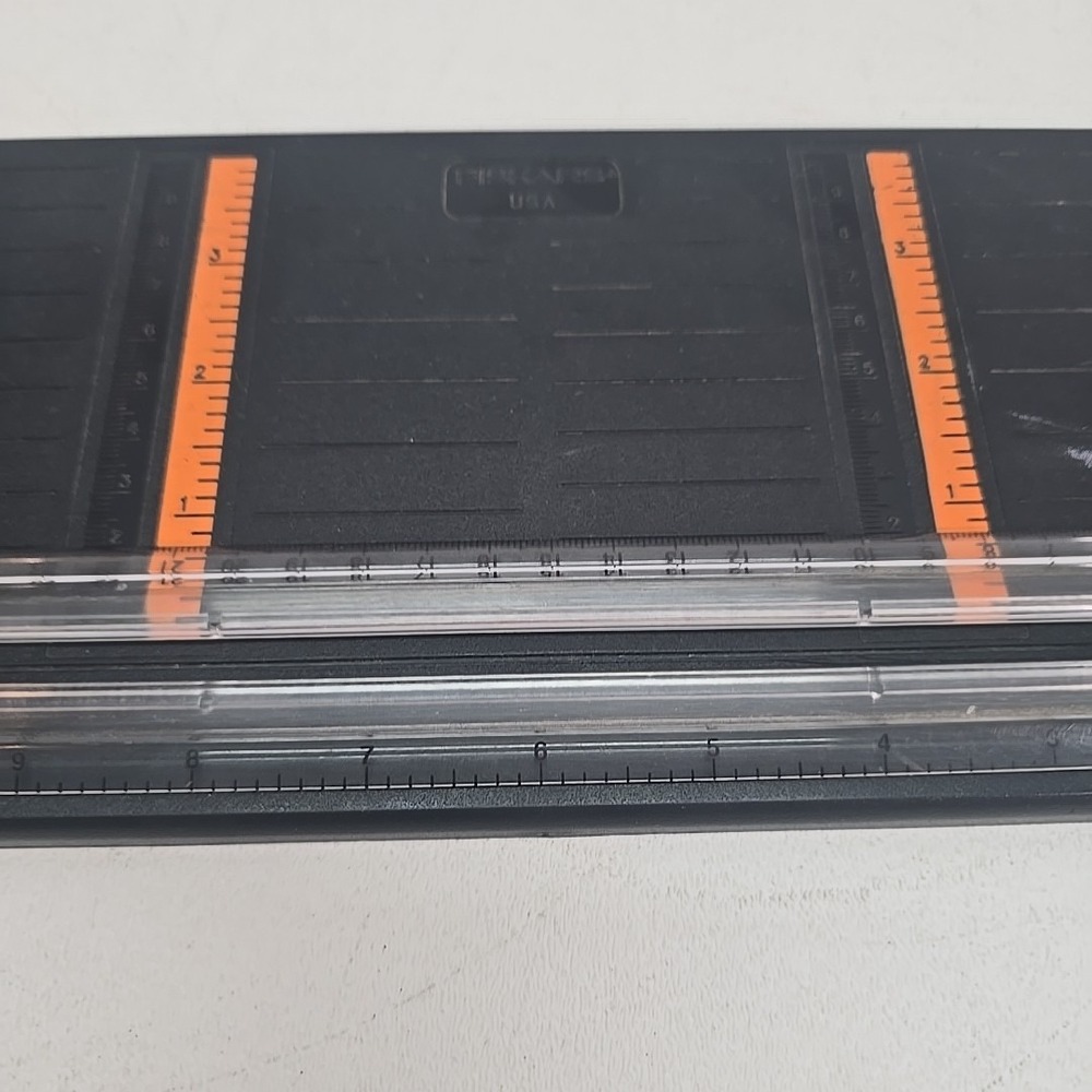 Fiskars Paper Trimmer 12" Portable Craft Cutter With Ruler Guide - Picture 3 of 10